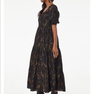 100% Cotton Lurex
Machine Wash, Gentle Cycle. Line Dry Recommended.